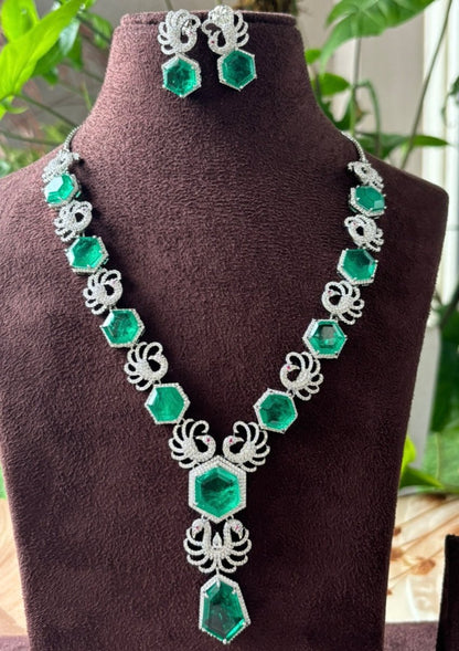 Hexagon Emerald Luxe Statement Necklace - MR Jewels